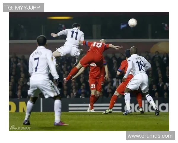 最帅足球明星进球瞬间集锦展现激情与风采的精彩时刻 最帅足球明星进球瞬间集锦展现激情与风采的精彩时刻