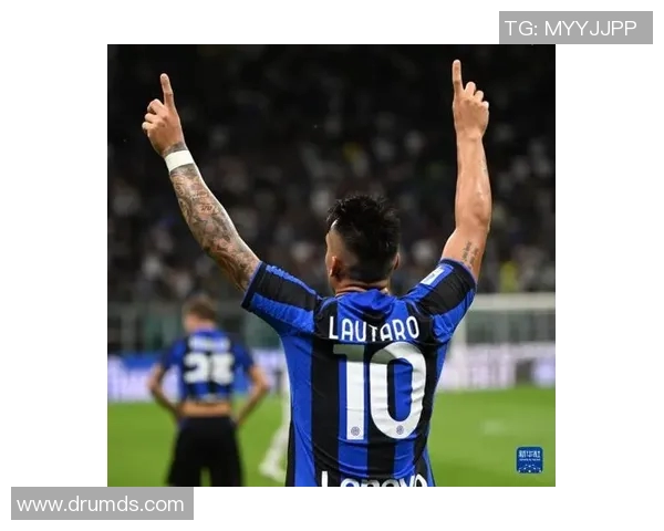 足球明星携手手机品牌展现激情与科技的完美结合