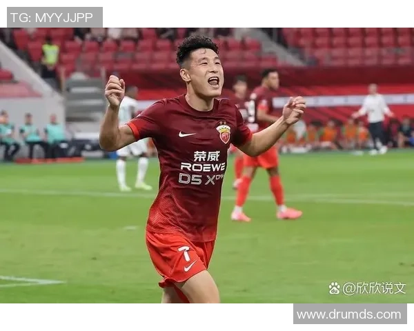 探讨足球明星中谁的长传技术最为出色与精准