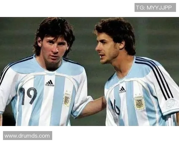 男生心目中的足球偶像揭晓谁是他们最喜欢的明星球员 男生心目中的足球偶像揭晓谁是他们最喜欢的明星球员